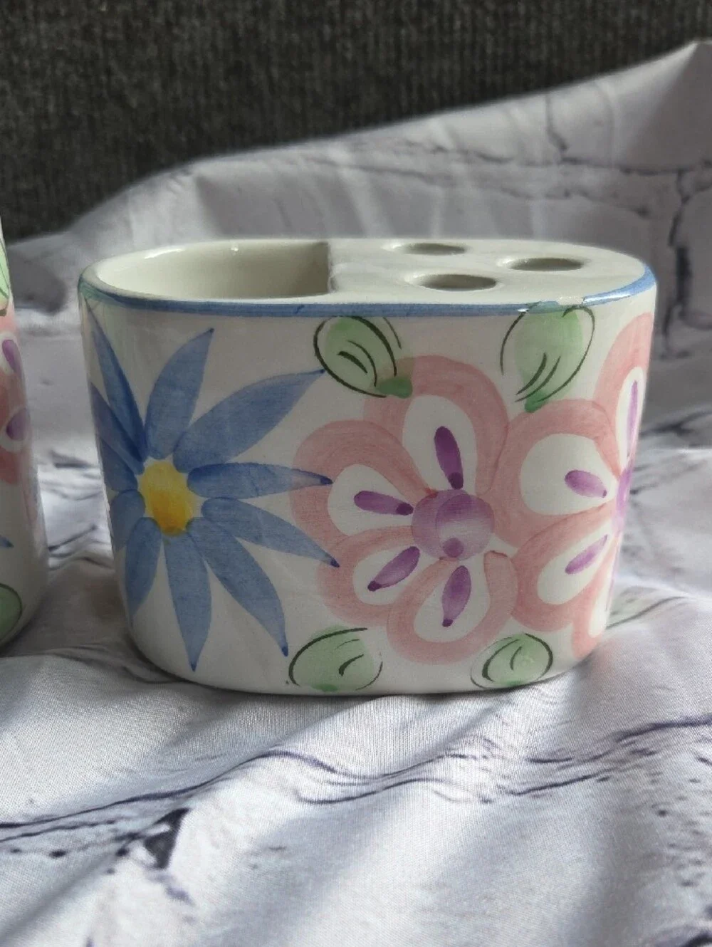 Vintage Floral Ceramic Bathroom Set - Toothbrush Holder And Cup
